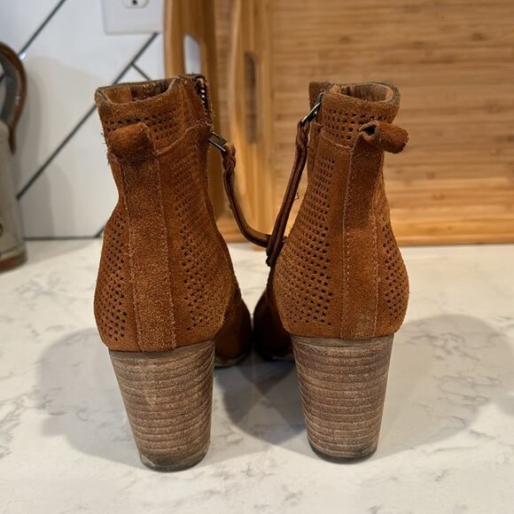 Toms Lunata Chestnut Suede Perforated Boots booties well worn still lots life - Picture 3 of 9